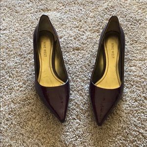 EUC Nine West wine colored pumps size 6